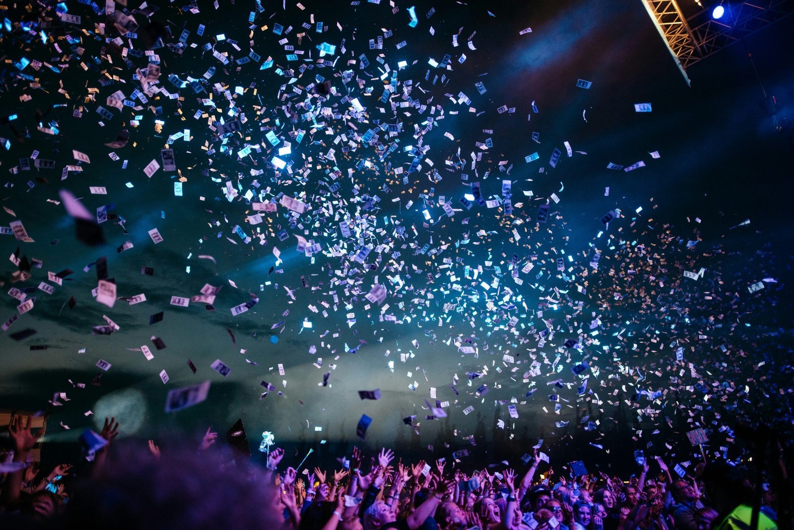 people partying with confetti